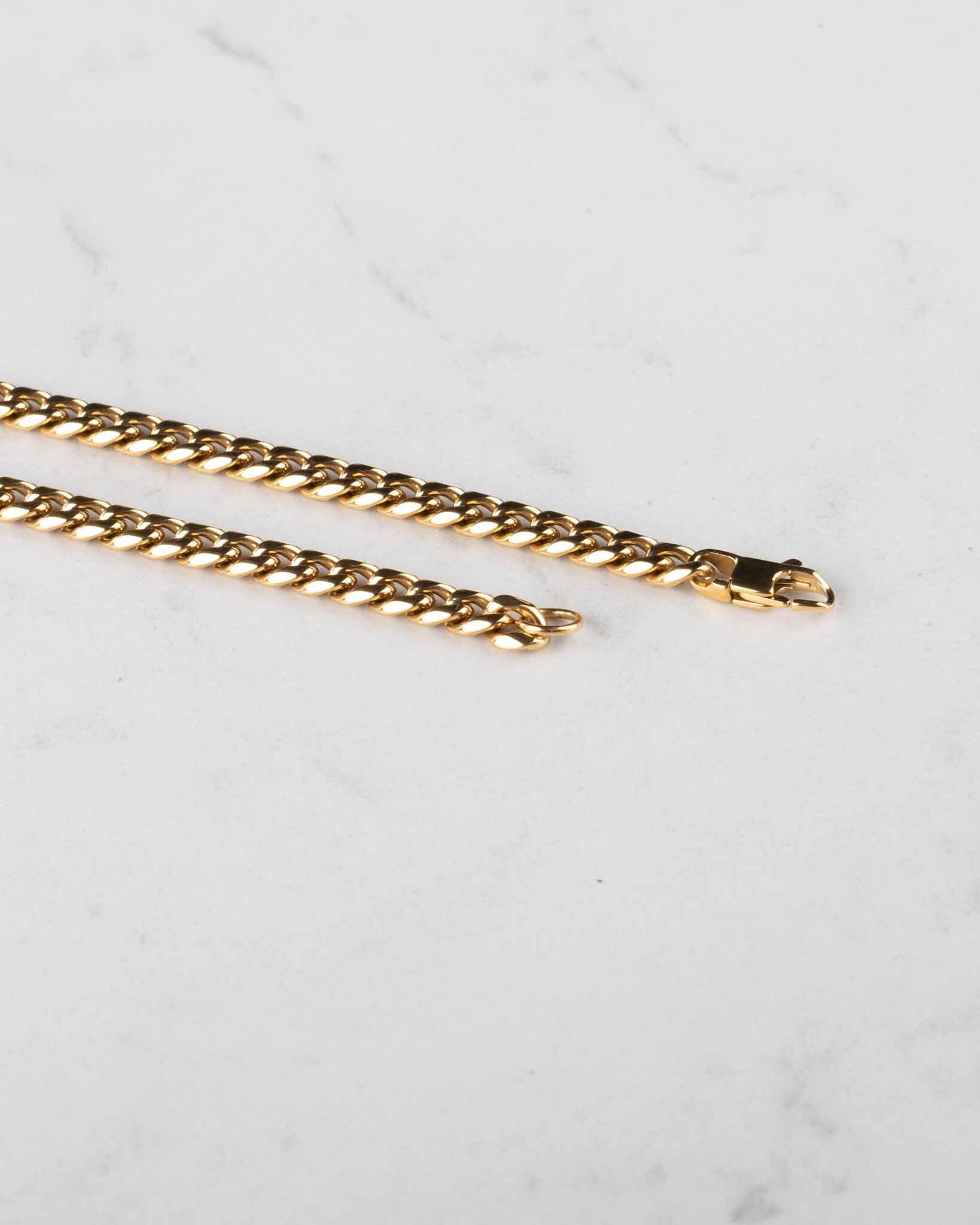 Detalj av 6 mm pansarlänk i 18K guld med polerad yta – Kagami