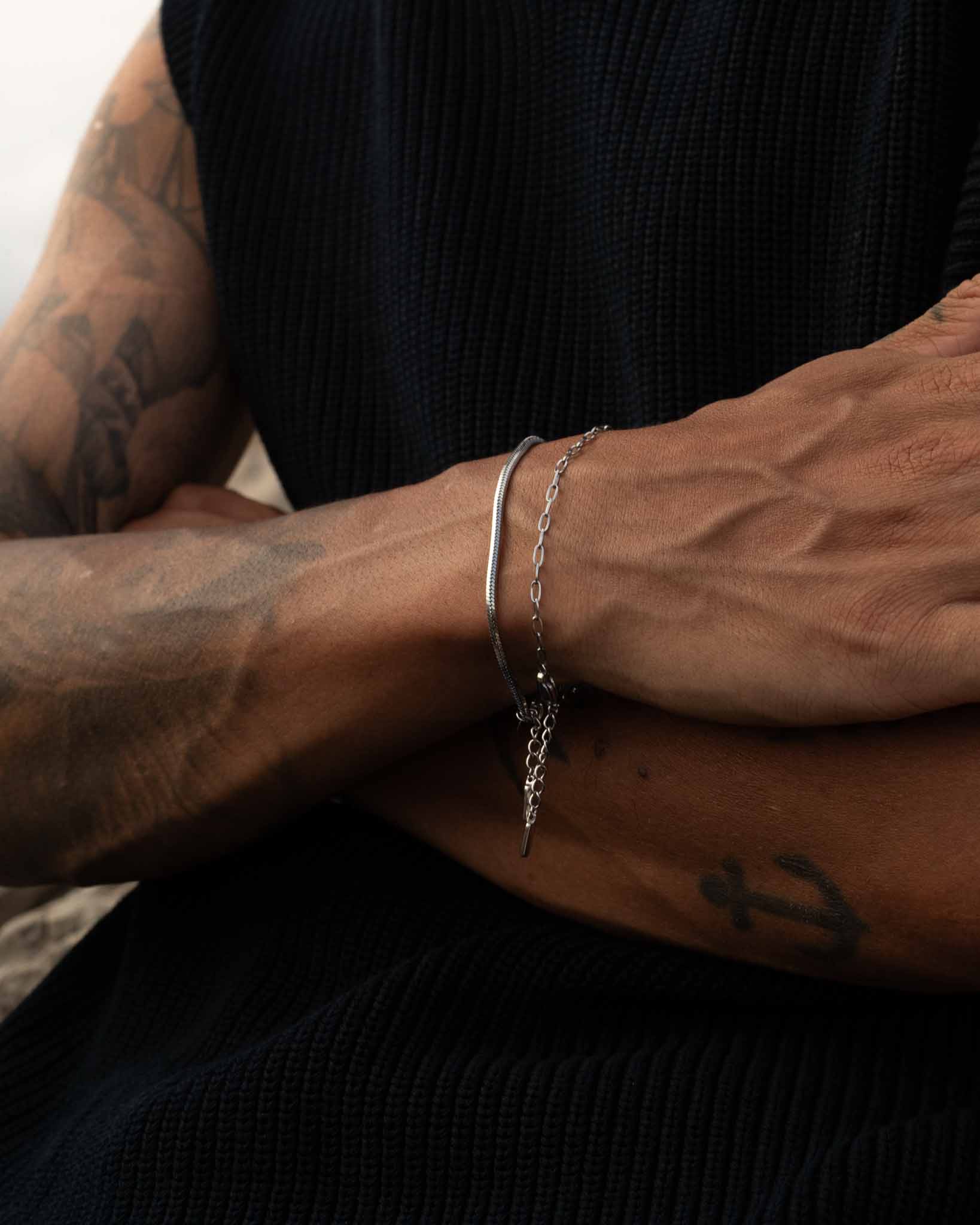 Se alla armband